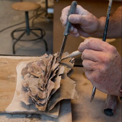 image d'une sculpture en cours de réalisation